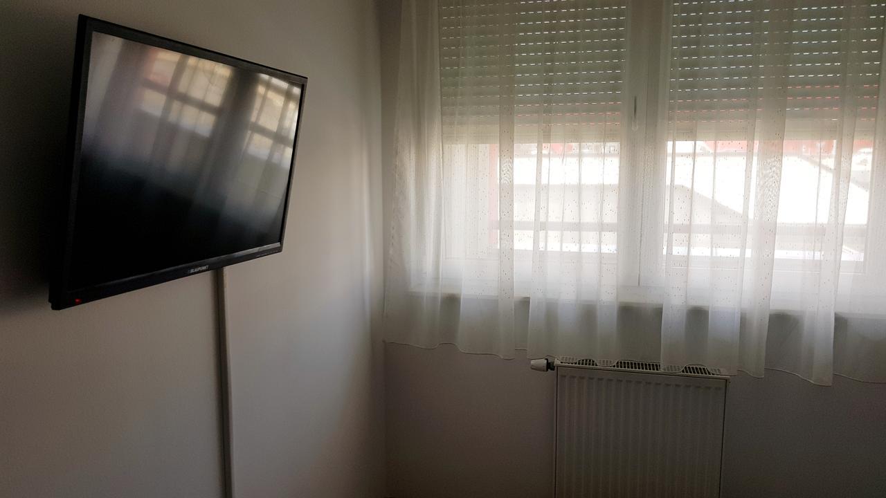 Apartment Petar I Dora Zagabria Esterno foto