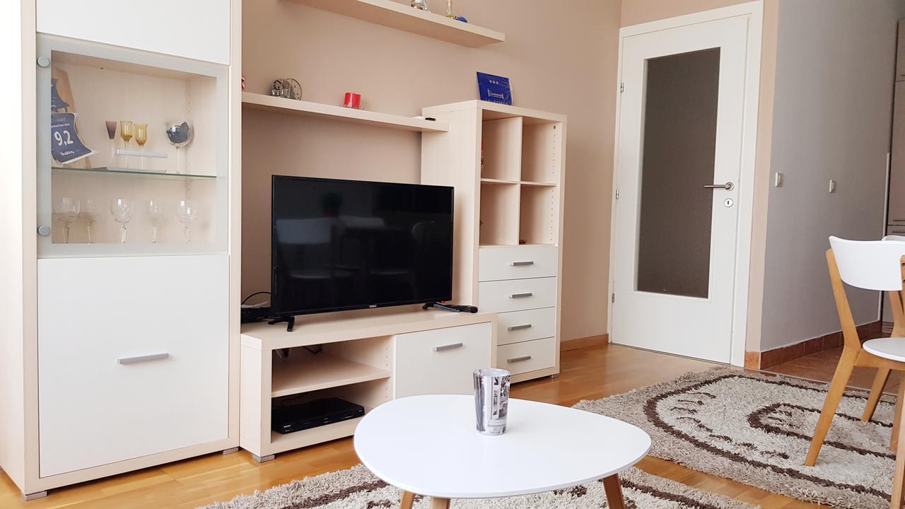 Apartment Petar I Dora Zagabria Esterno foto